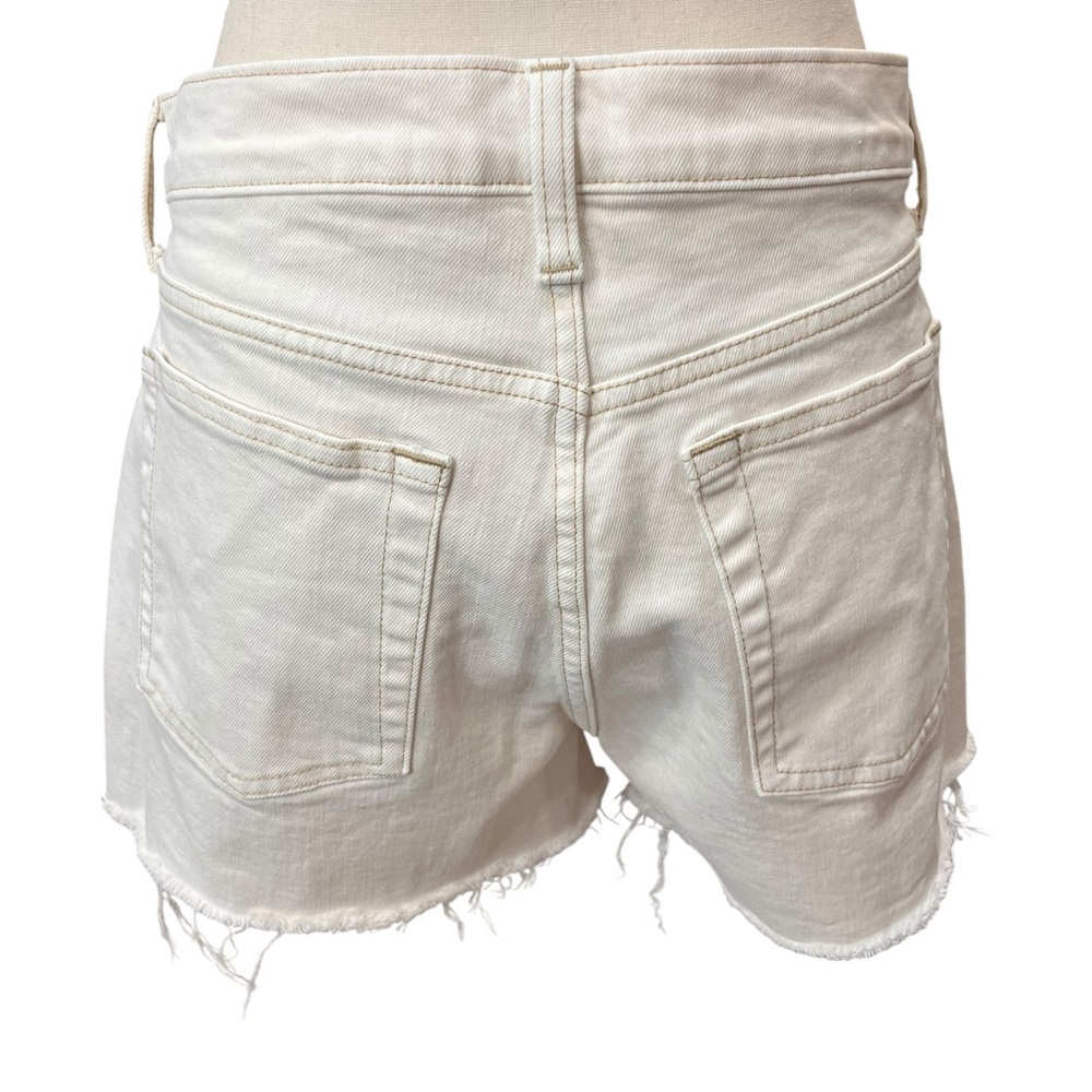 GAP Cheeky High Rise Denim Shorts Off White Cream Frayed Hem Size 10 - Picture 3 of 15